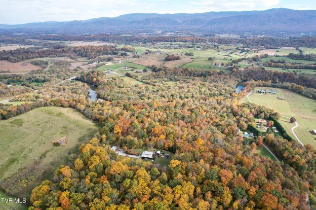 570 Stephen Brooks Road, Greeneville, TN 37743