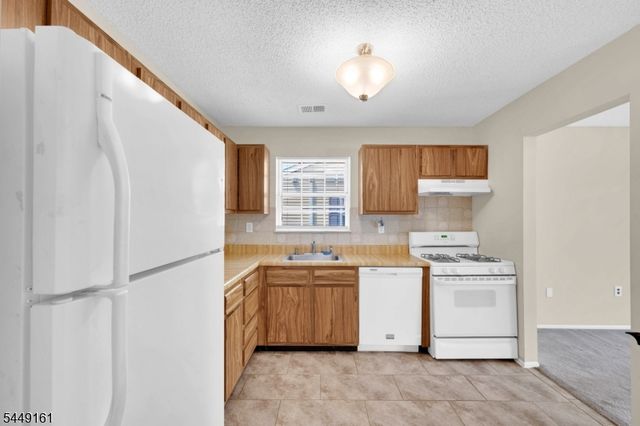 11 Reef Pl, Brick Twp., NJ 08723