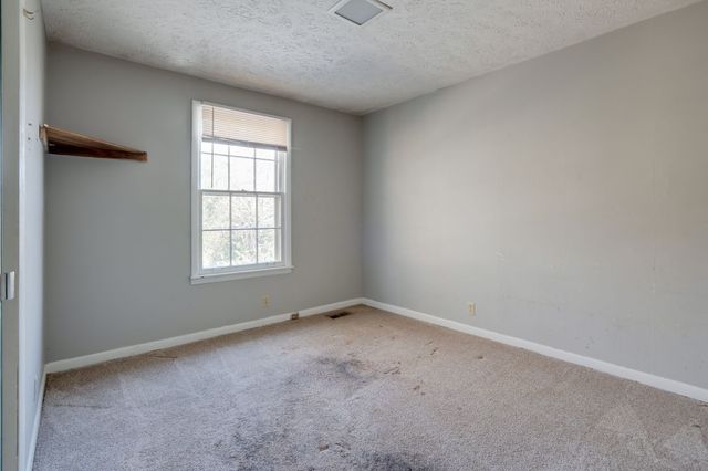 102 Valley View Ct, Hendersonville, TN 37075