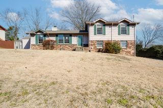102 Valley View Ct, Hendersonville, TN 37075