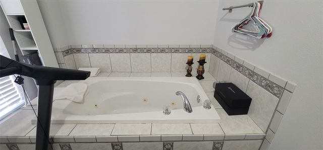 26181 Pecan Grove, Cleveland, TX 77328