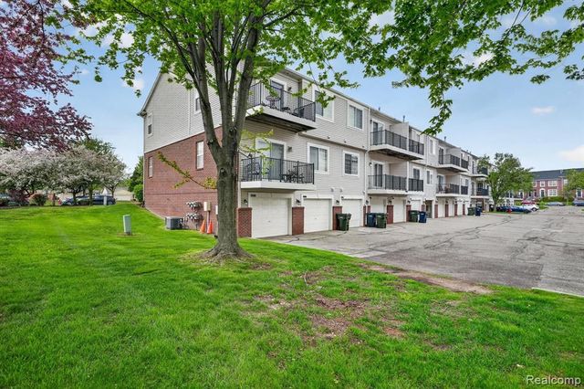 43027 Strand Drive, Sterling Heights, MI 48313