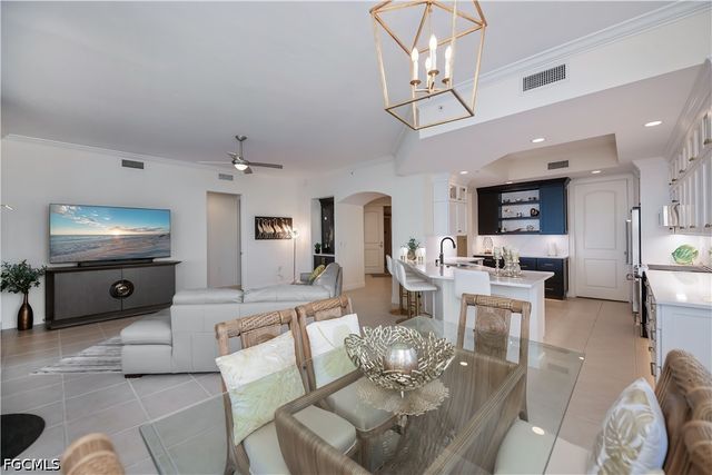 2104 W First ST 3103, Fort Myers, FL 33901