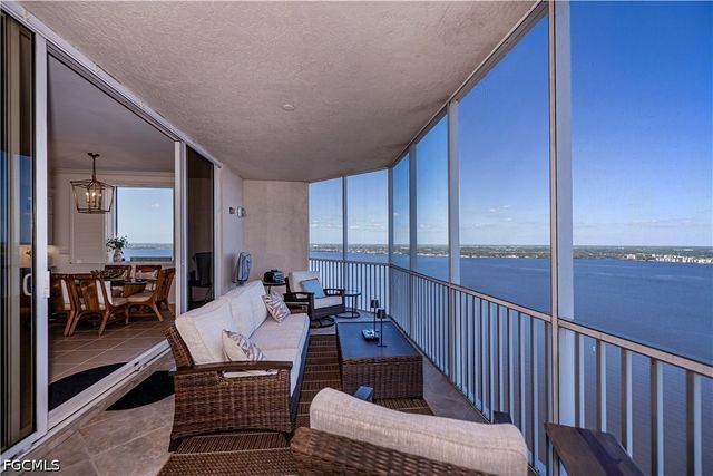 2104 W First ST 3103, Fort Myers, FL 33901