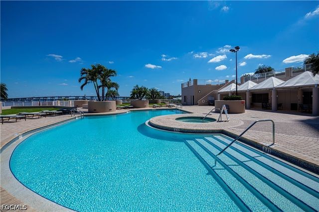 2104 W First ST 3103, Fort Myers, FL 33901