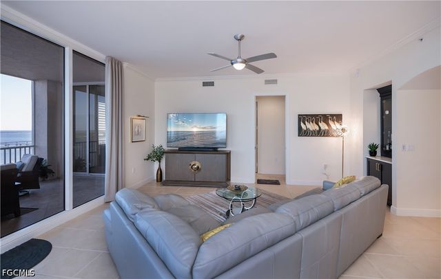 2104 W First ST 3103, Fort Myers, FL 33901