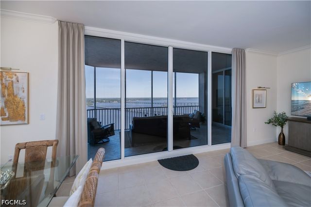 2104 W First ST 3103, Fort Myers, FL 33901