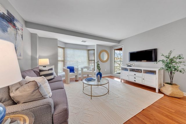 1 Watermill Pl 312, Arlington, MA 02476