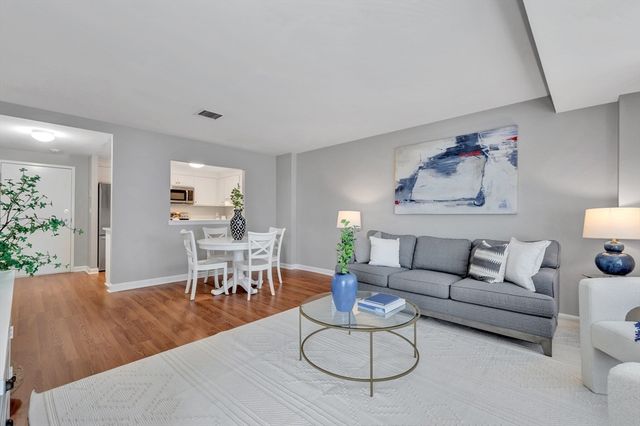 1 Watermill Pl 312, Arlington, MA 02476
