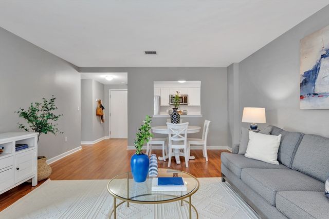 1 Watermill Pl 312, Arlington, MA 02476