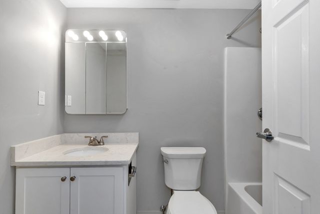 1 Watermill Pl 312, Arlington, MA 02476