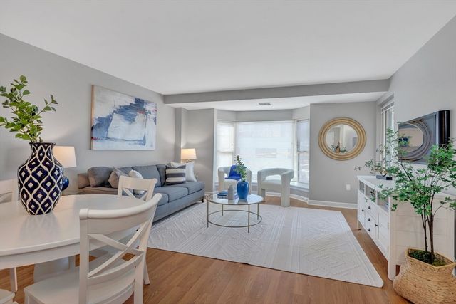 1 Watermill Pl 312, Arlington, MA 02476