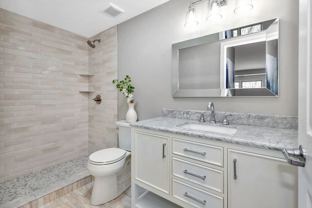 1 Watermill Pl 312, Arlington, MA 02476