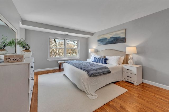 1 Watermill Pl 312, Arlington, MA 02476