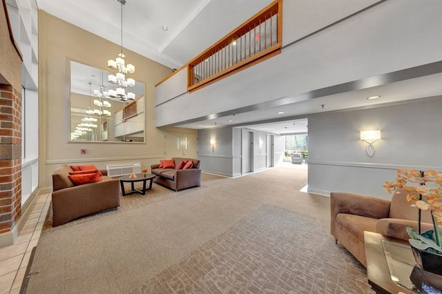 1 Watermill Pl 312, Arlington, MA 02476