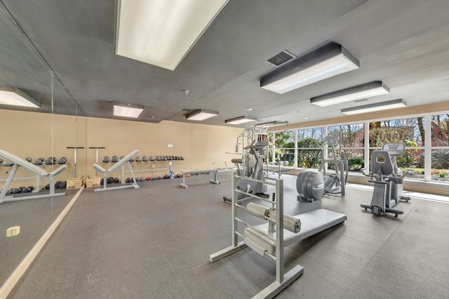 1 Watermill Pl 312, Arlington, MA 02476