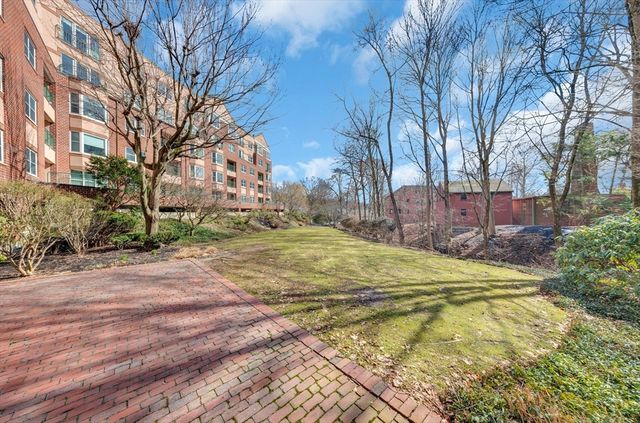 1 Watermill Pl 312, Arlington, MA 02476