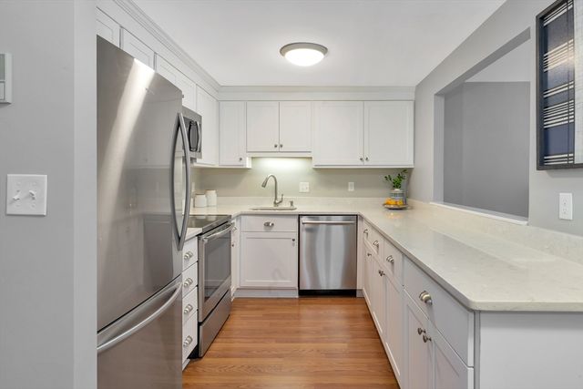 1 Watermill Pl 312, Arlington, MA 02476
