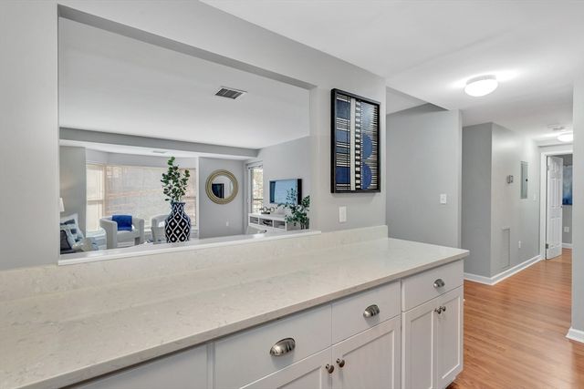 1 Watermill Pl 312, Arlington, MA 02476