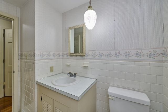 4 Hyder St, Westborough, MA 01581