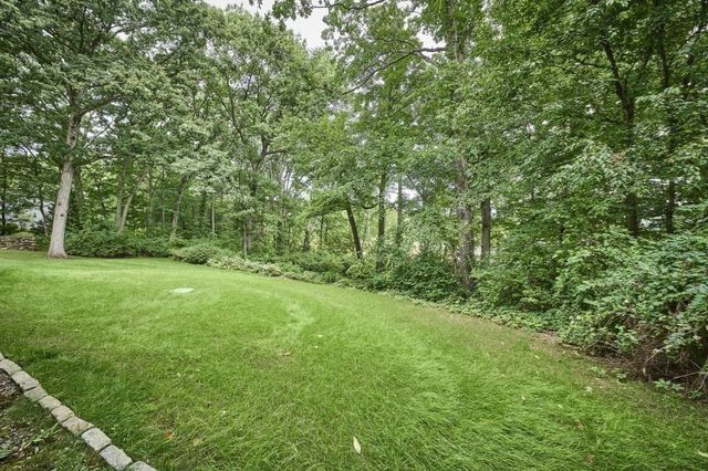 4 Hyder St, Westborough, MA 01581