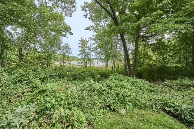 4 Hyder St, Westborough, MA 01581