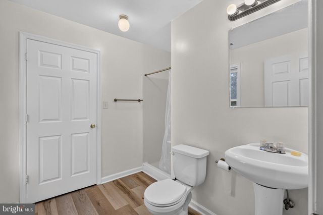 490 SPLIT RAIL RD, Front Royal, VA 22630