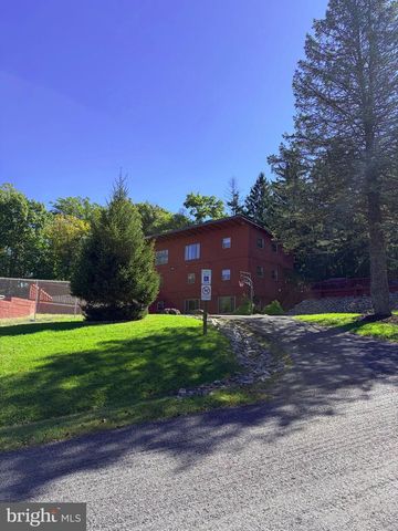 490 SPLIT RAIL RD, Front Royal, VA 22630