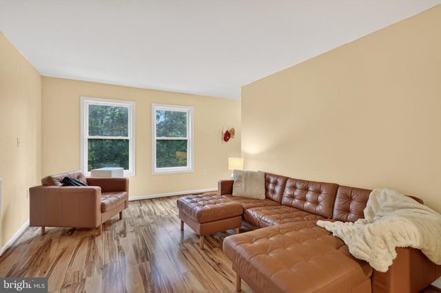 490 SPLIT RAIL RD, Front Royal, VA 22630