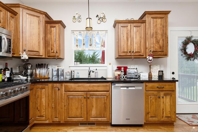 1005 Cassidy, Manhattan, KS 66502