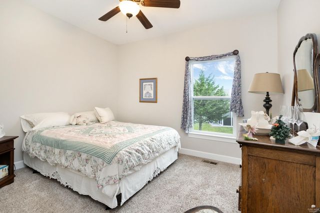 1005 Cassidy, Manhattan, KS 66502