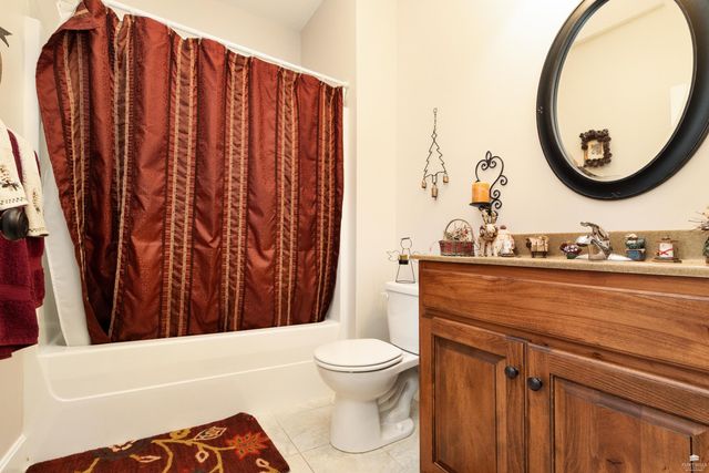 1005 Cassidy, Manhattan, KS 66502