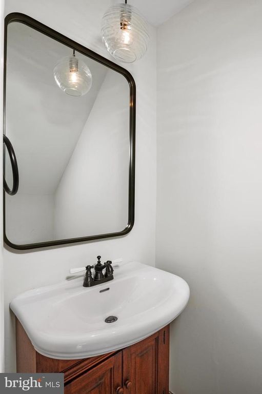 Image 16 of property listing at 10536 E WIND WAY, Columbia, MD 21044