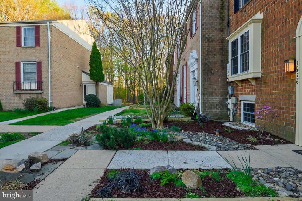 Image 2 of property listing at 10536 E WIND WAY, Columbia, MD 21044