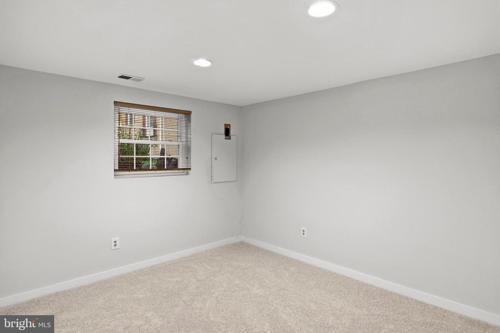 Image 34 of property listing at 10536 E WIND WAY, Columbia, MD 21044