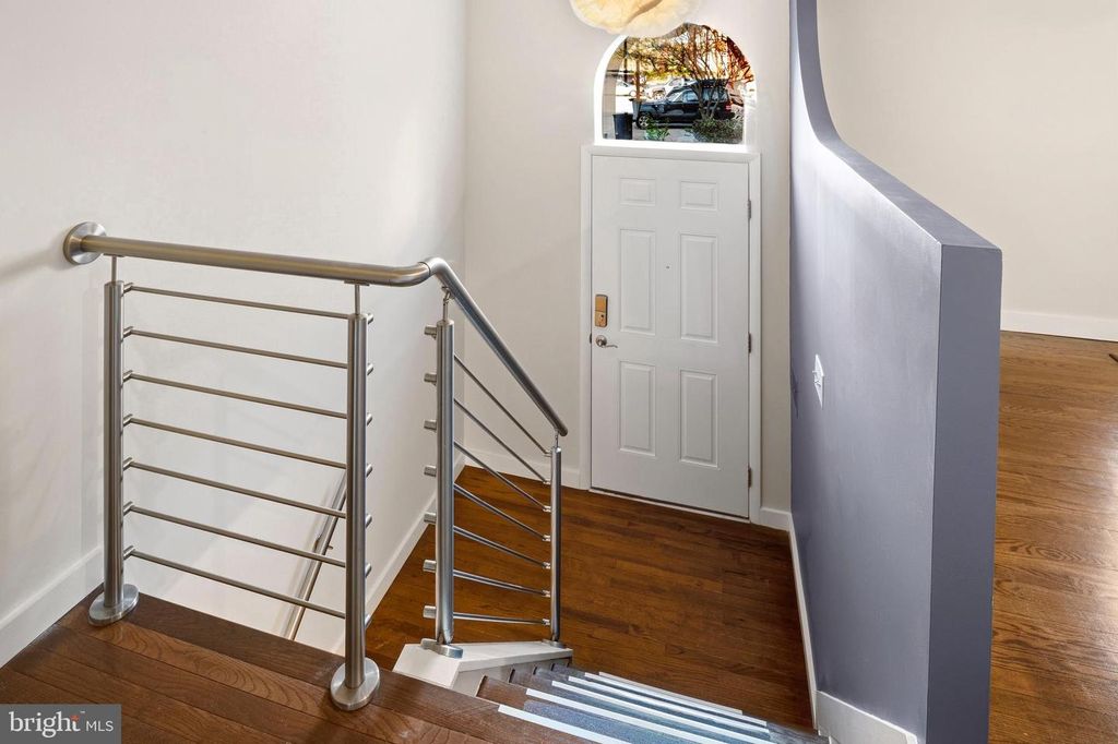 Image 4 of property listing at 10536 E WIND WAY, Columbia, MD 21044