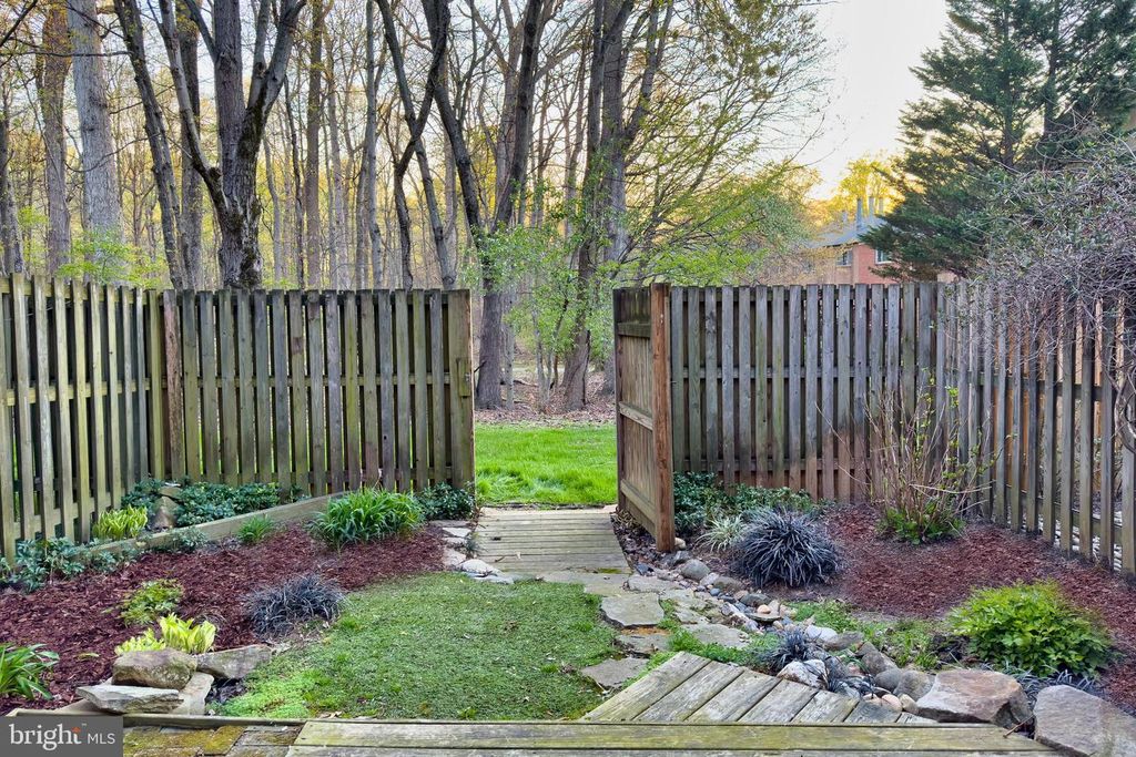 Image 41 of property listing at 10536 E WIND WAY, Columbia, MD 21044