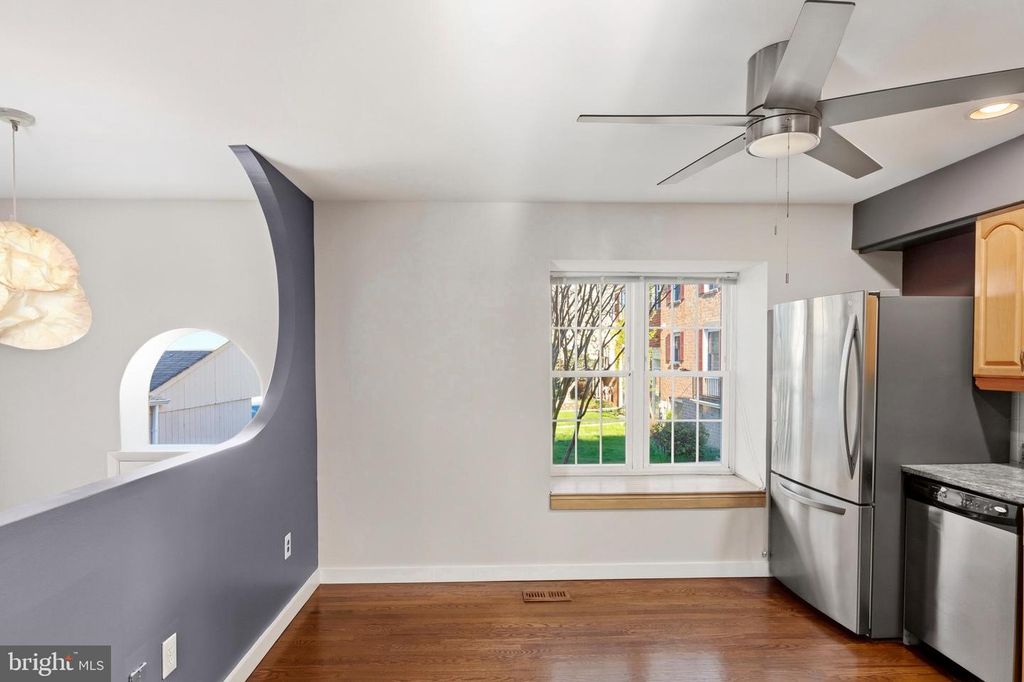 Image 7 of property listing at 10536 E WIND WAY, Columbia, MD 21044