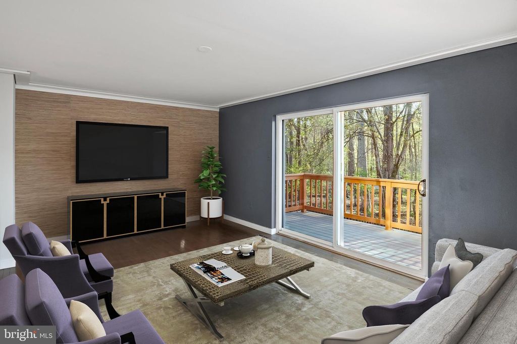 Image 9 of property listing at 10536 E WIND WAY, Columbia, MD 21044