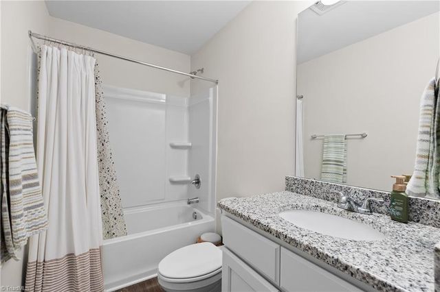 1540 S Peace Haven Road, Clemmons, NC 27012