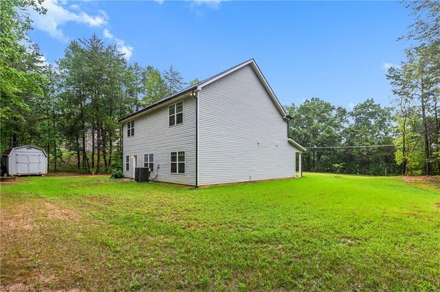 1540 S Peace Haven Road, Clemmons, NC 27012