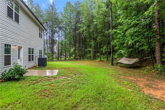 1540 S Peace Haven Road, Clemmons, NC 27012