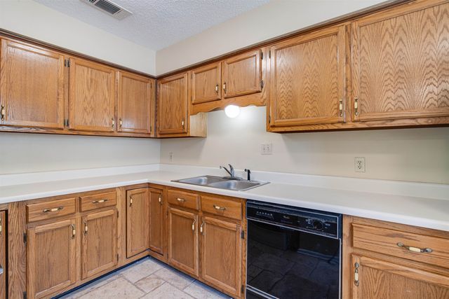 5818 BOBBITT DR, Bartlett, TN 38134