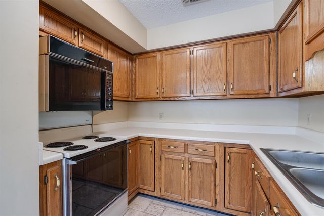 5818 BOBBITT DR, Bartlett, TN 38134