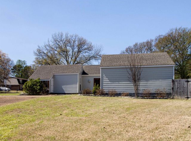 5818 BOBBITT DR, Bartlett, TN 38134