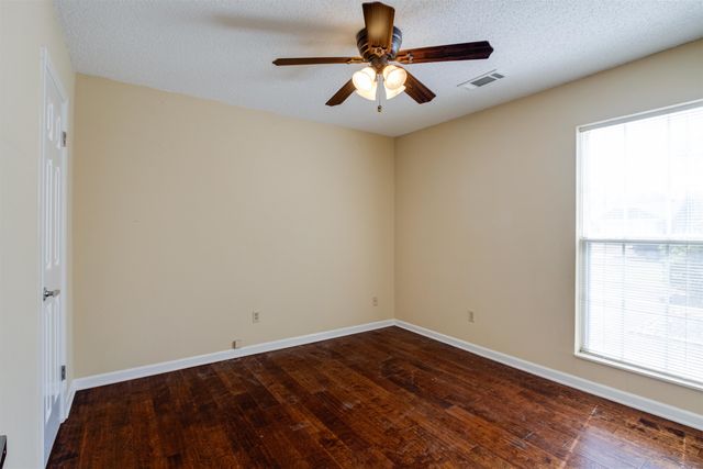 5818 BOBBITT DR, Bartlett, TN 38134