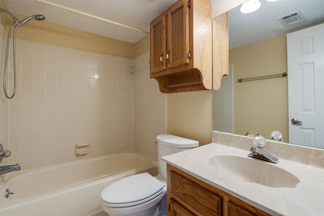 5818 BOBBITT DR, Bartlett, TN 38134