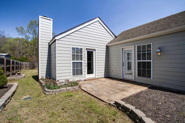 5818 BOBBITT DR, Bartlett, TN 38134