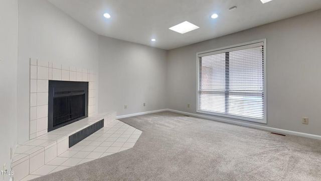 933 Creek Side, Fayetteville, NC 28303