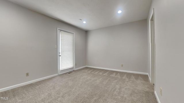 933 Creek Side, Fayetteville, NC 28303